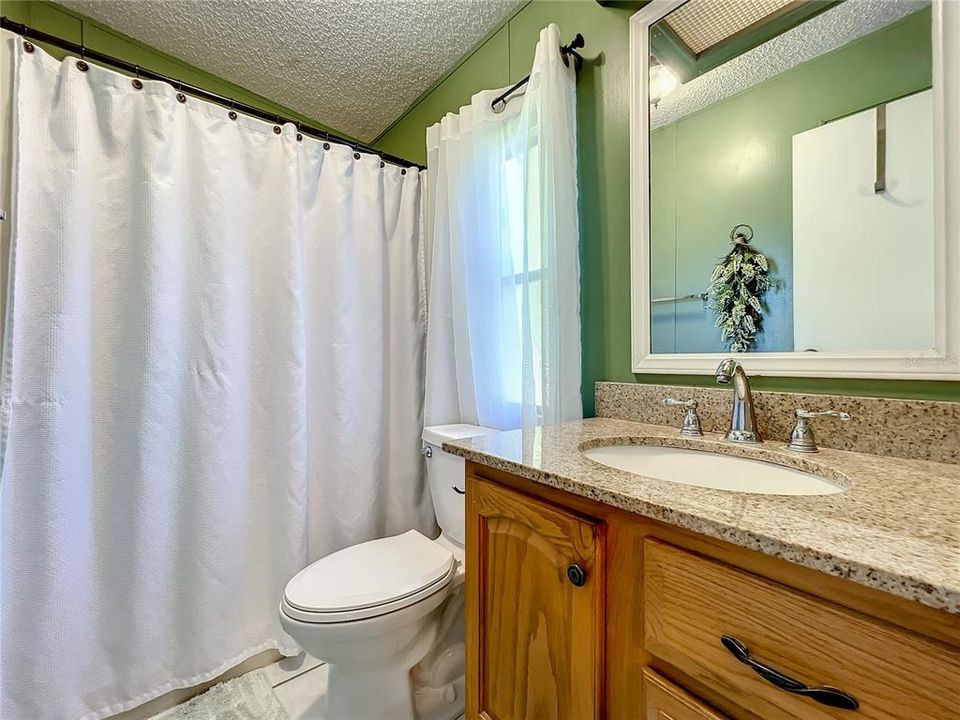 最近售出: $179,500 (2 贝兹, 2 浴室, 1144 平方英尺)