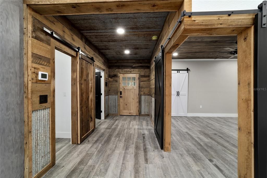 Recently Sold: $950,000 (1 beds, 1 baths, 1400 Square Feet)