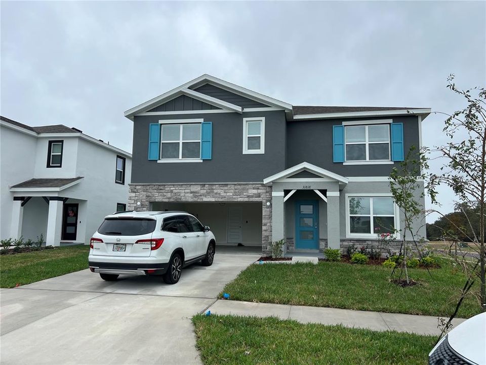 Recently Sold: $462,990 (5 beds, 3 baths, 2605 Square Feet)