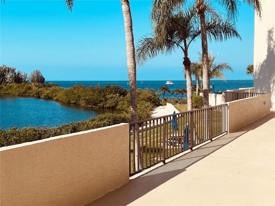 Vendido Recientemente: $410,000 (2 camas, 2 baños, 1236 Pies cuadrados)