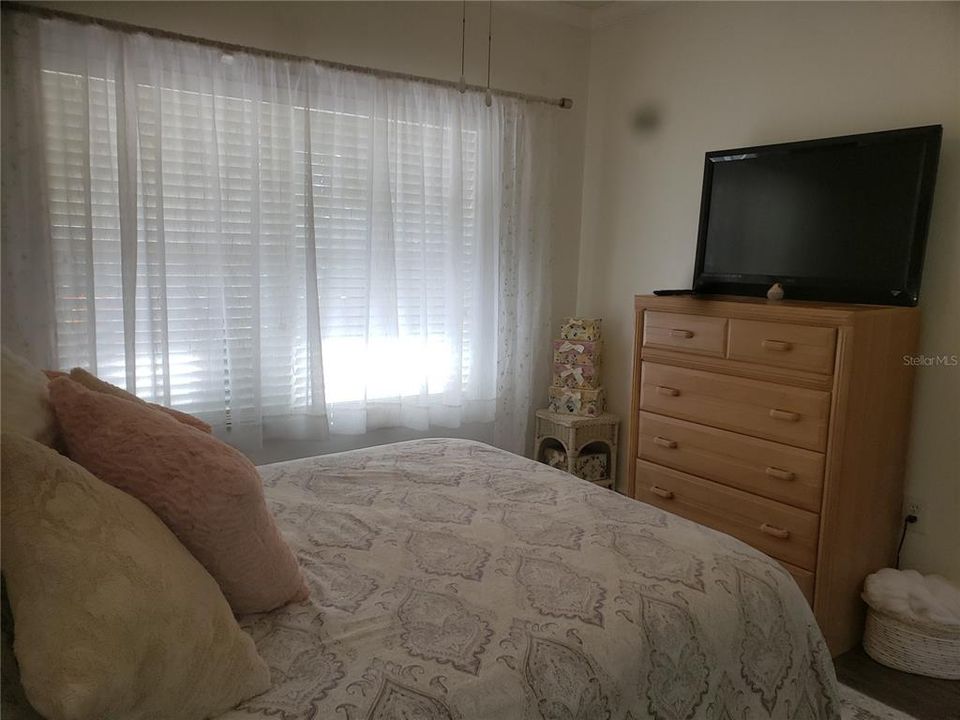 For Rent: $2,600 (2 beds, 2 baths, 1256 Square Feet)