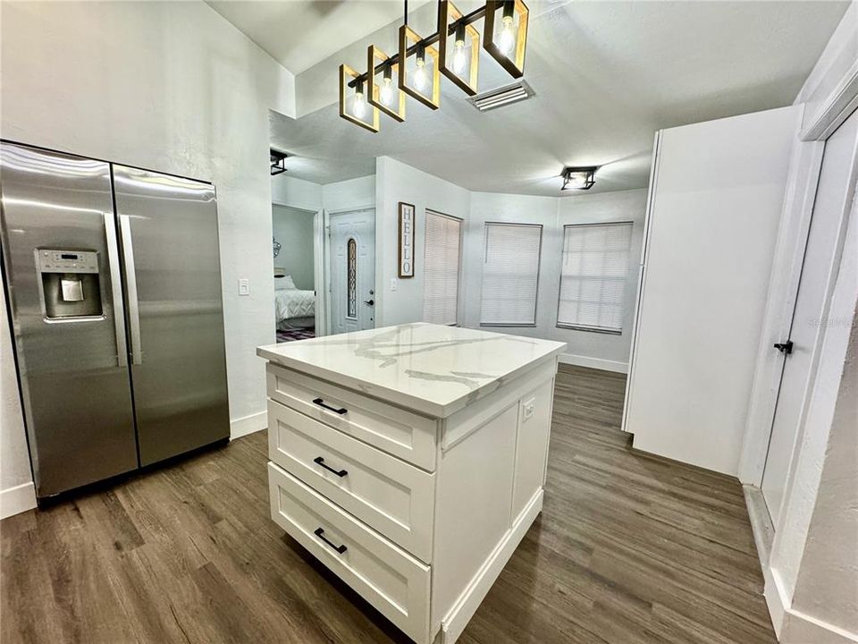 Recently Sold: $340,000 (3 beds, 2 baths, 1334 Square Feet)