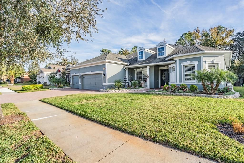 Recently Sold: $500,000 (3 beds, 2 baths, 2450 Square Feet)