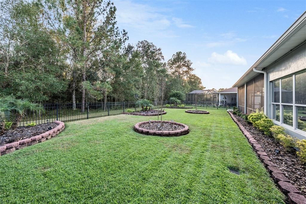 Recently Sold: $500,000 (3 beds, 2 baths, 2450 Square Feet)