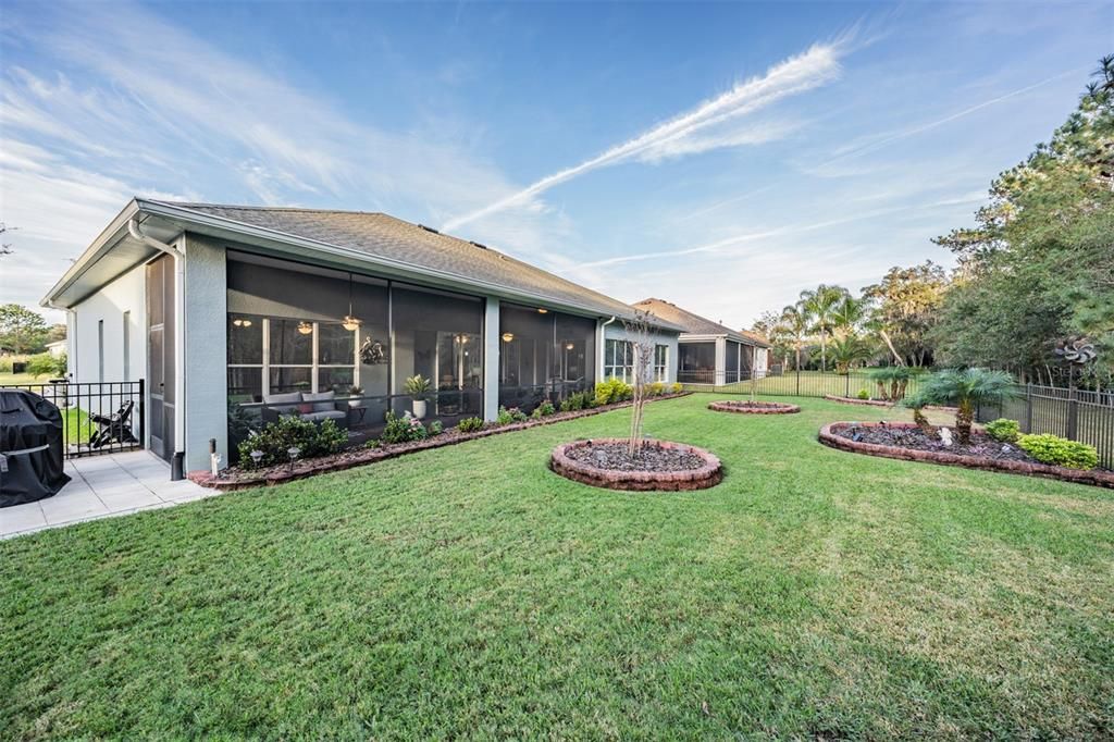 Recently Sold: $500,000 (3 beds, 2 baths, 2450 Square Feet)