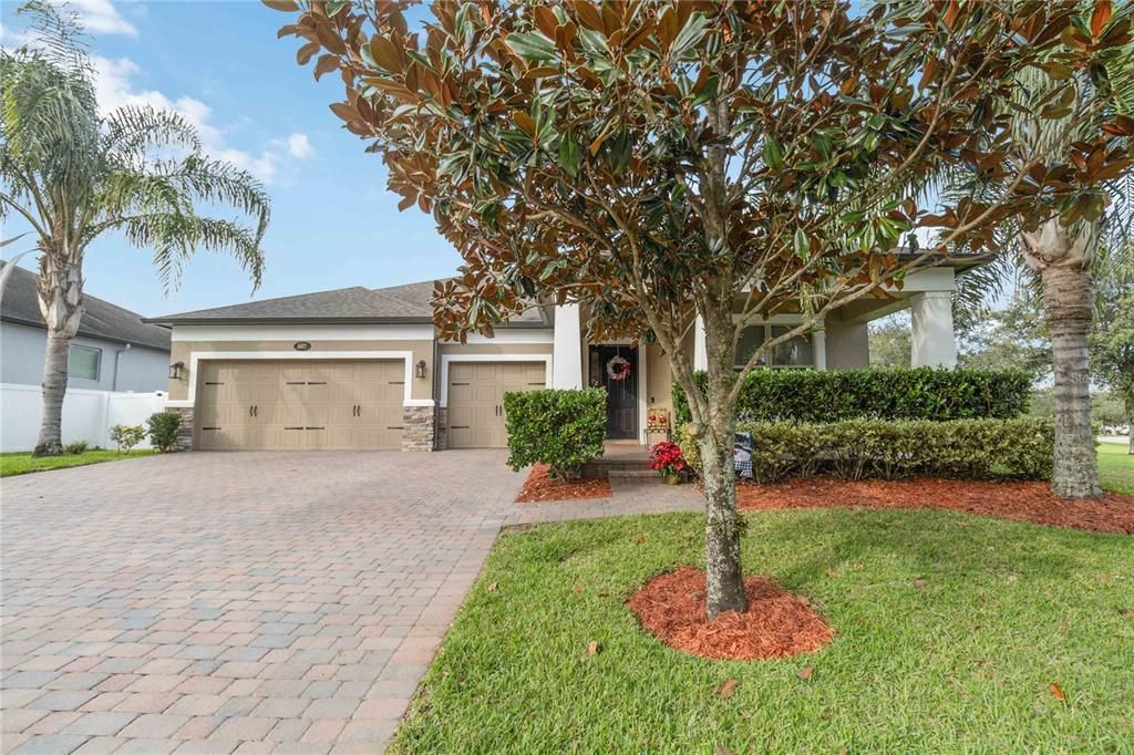 最近售出: $680,000 (4 贝兹, 3 浴室, 2300 平方英尺)