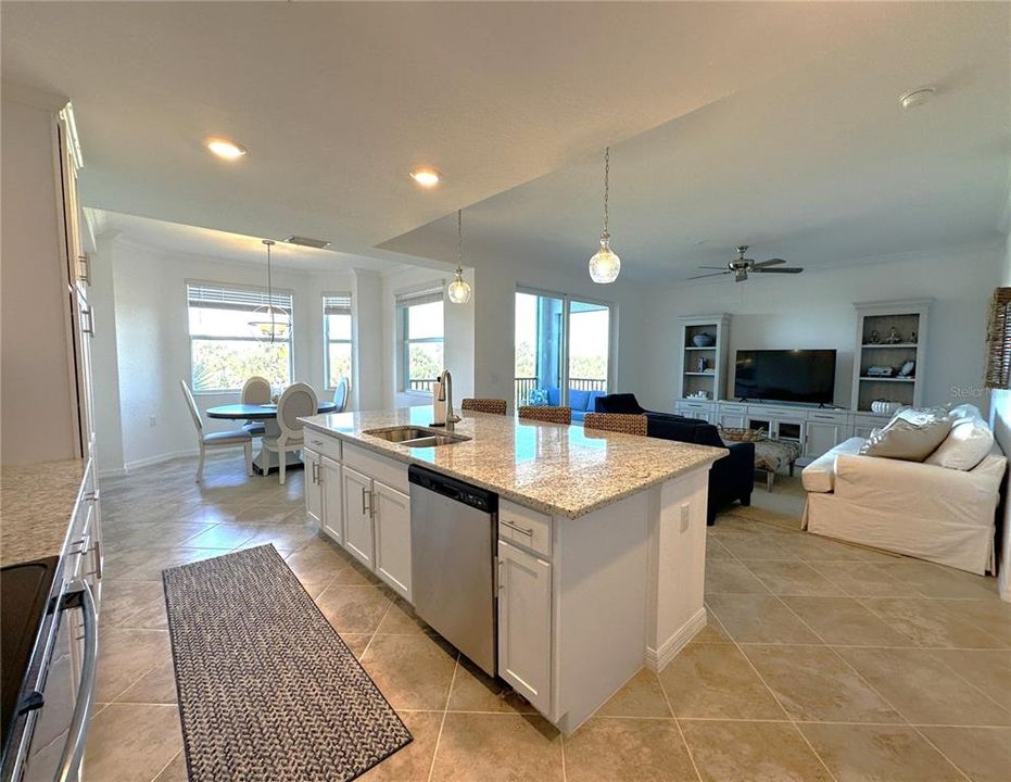 For Rent: $6,000 (2 beds, 2 baths, 1198 Square Feet)