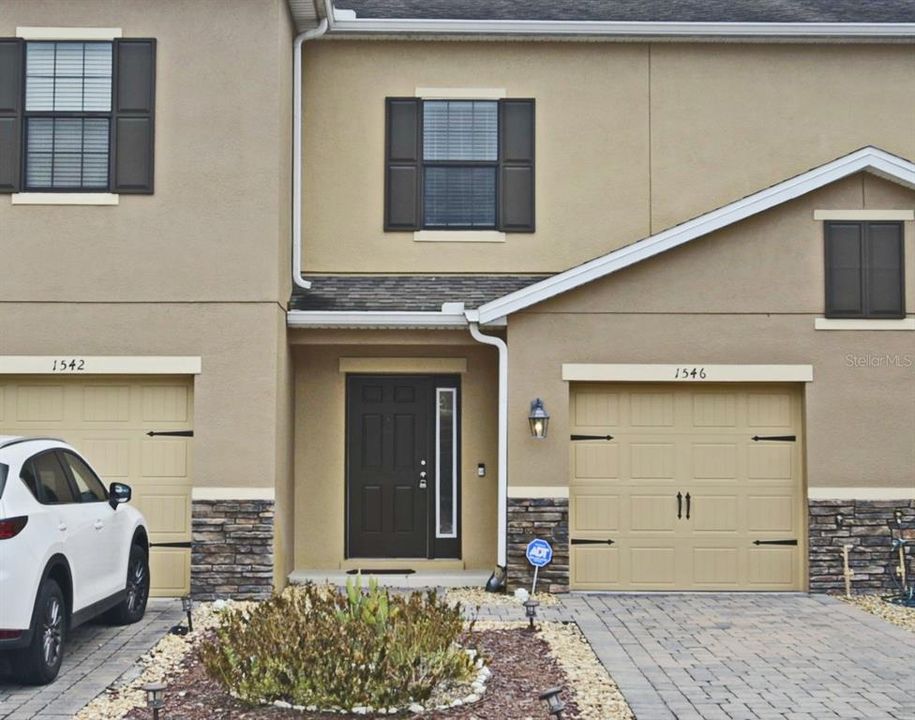 Recently Rented: $1,780 (2 beds, 2 baths, 1284 Square Feet)