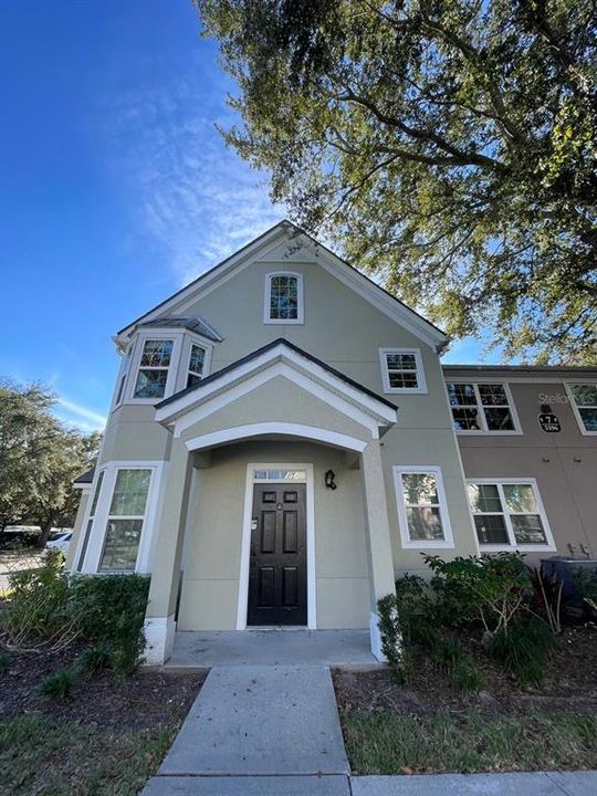 Recently Rented: $1,995 (2 beds, 2 baths, 1235 Square Feet)