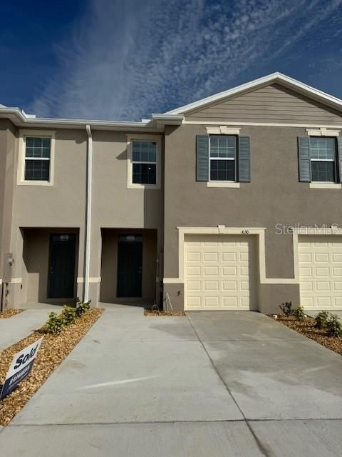 Recently Sold: $299,472 (3 beds, 2 baths, 1673 Square Feet)