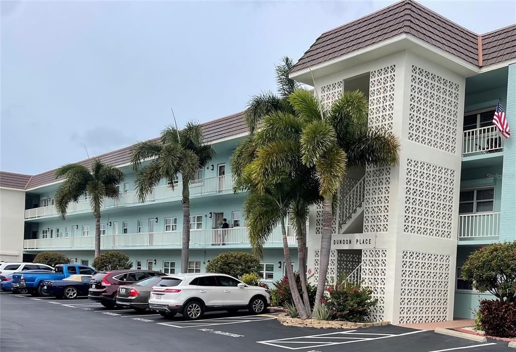 Recently Sold: $424,900 (2 beds, 2 baths, 1147 Square Feet)