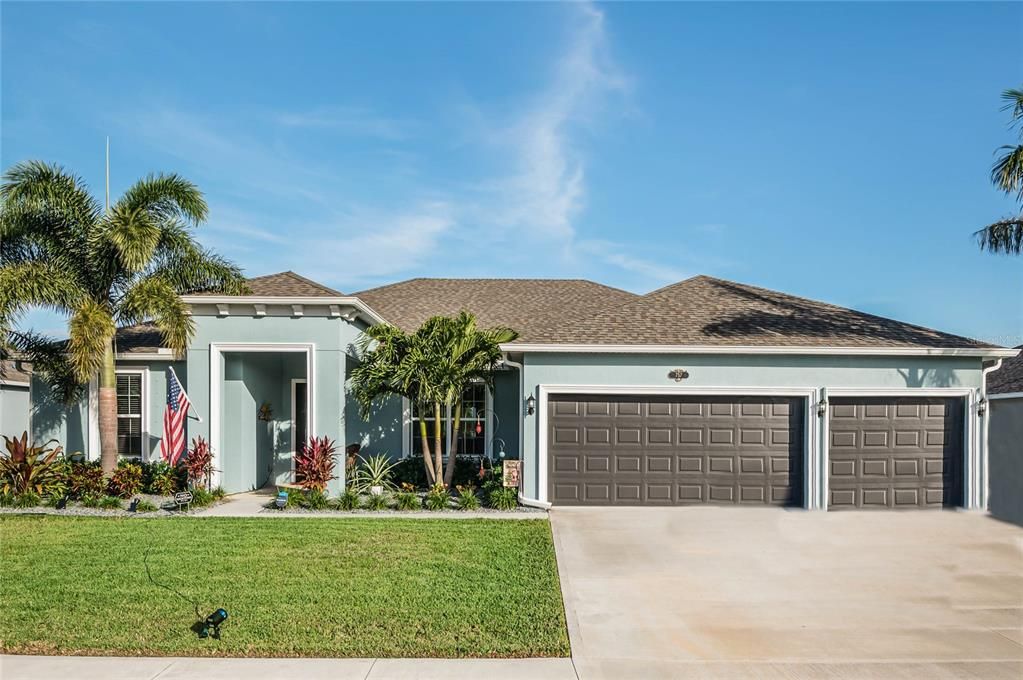 Recently Sold: $609,999 (4 beds, 3 baths, 2475 Square Feet)
