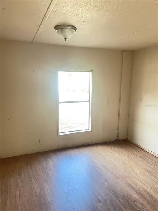 Recently Sold: $59,000 (2 beds, 1 baths, 728 Square Feet)