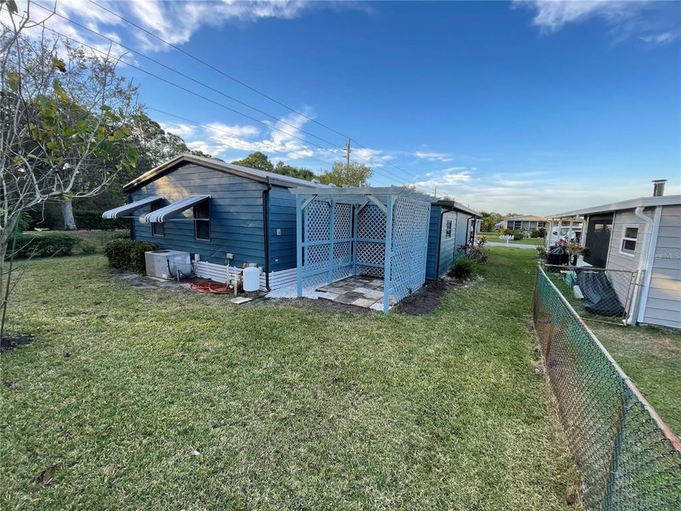 Recently Sold: $235,000 (2 beds, 2 baths, 1254 Square Feet)