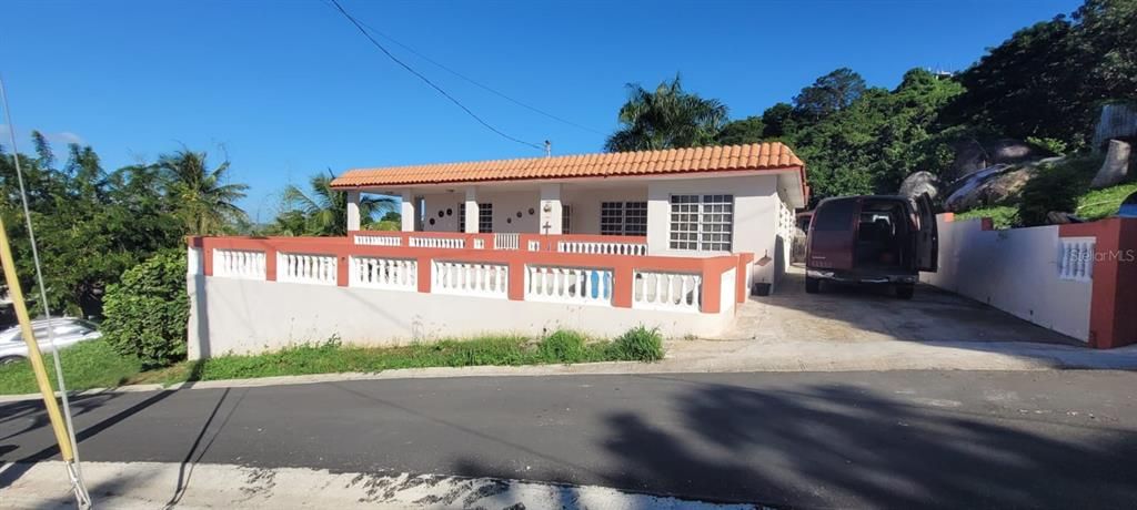 Vendido Recientemente: $187,000 (3 camas, 2 baños, 1340 Pies cuadrados)