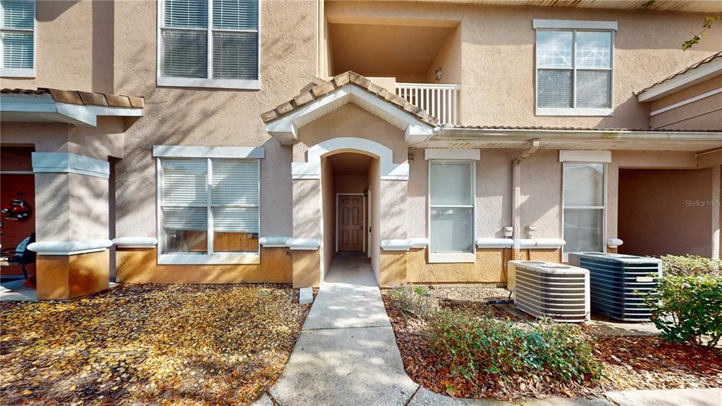 Recently Sold: $160,000 (1 beds, 1 baths, 951 Square Feet)