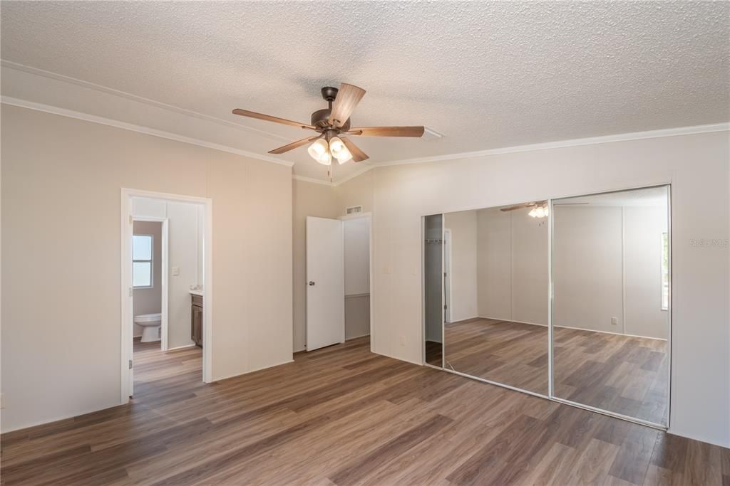 Recently Sold: $325,000 (3 beds, 2 baths, 1773 Square Feet)