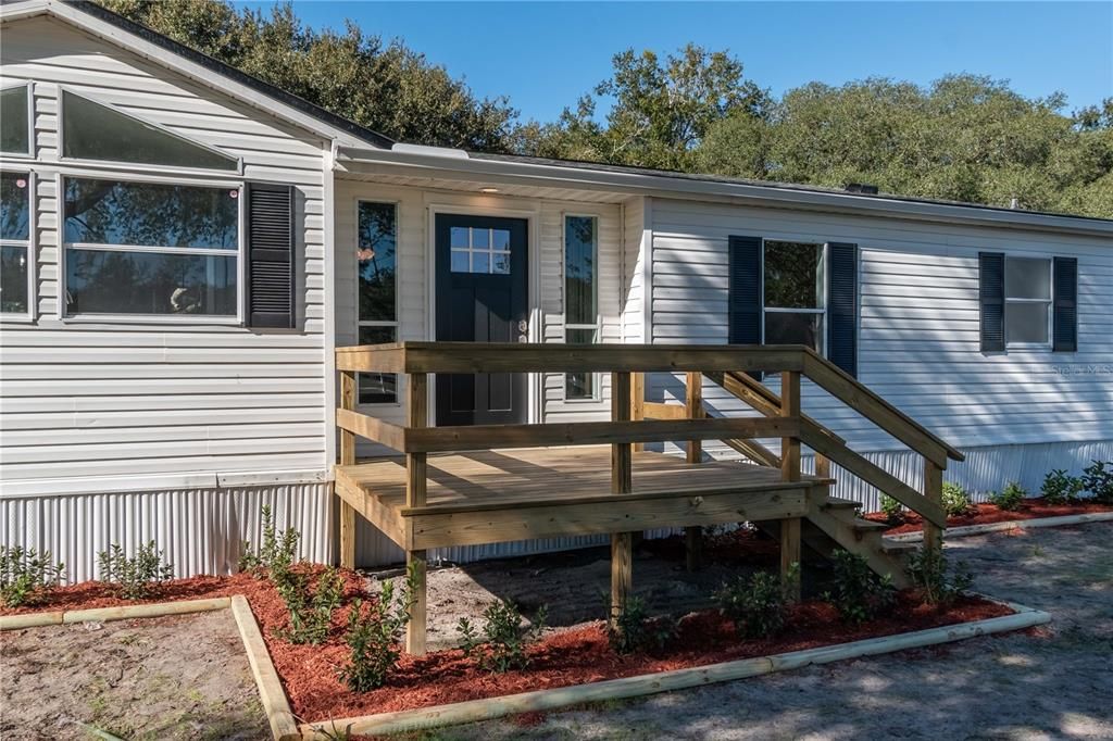 Recently Sold: $325,000 (3 beds, 2 baths, 1773 Square Feet)