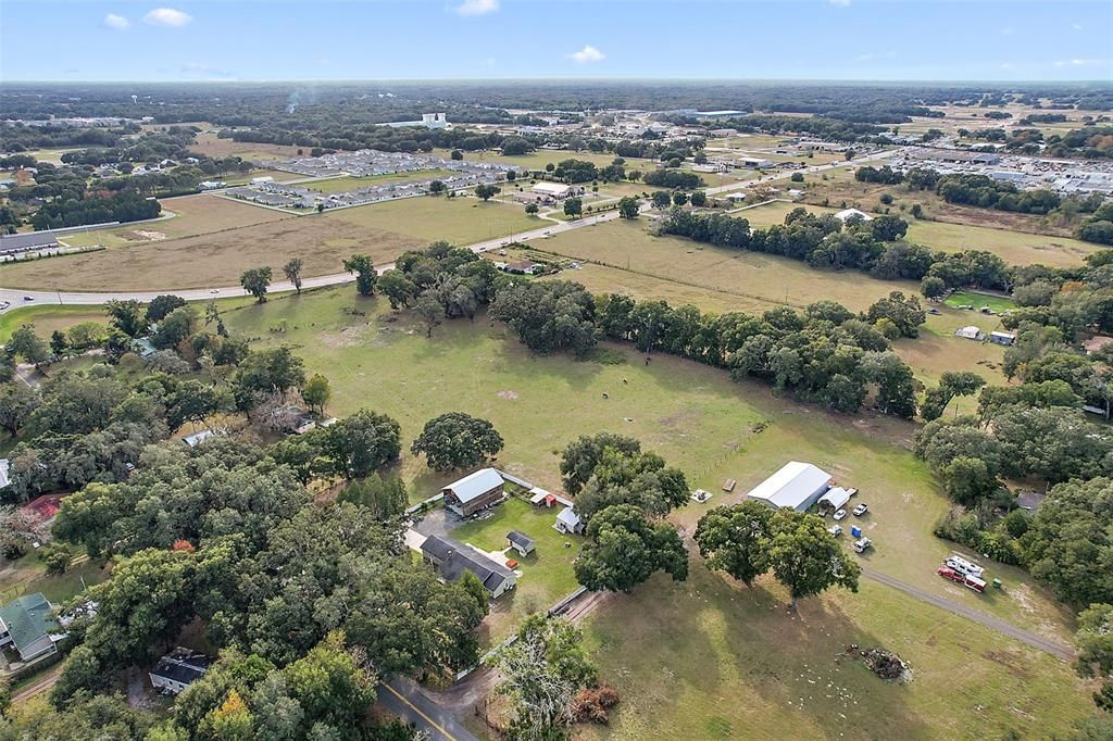 For Sale: $1,600,000 (10.00 acres)