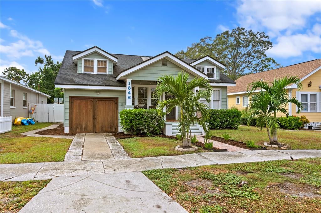 Recently Sold: $735,500 (3 beds, 3 baths, 1560 Square Feet)