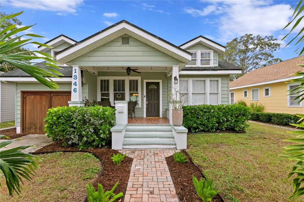 Recently Sold: $735,500 (3 beds, 3 baths, 1560 Square Feet)