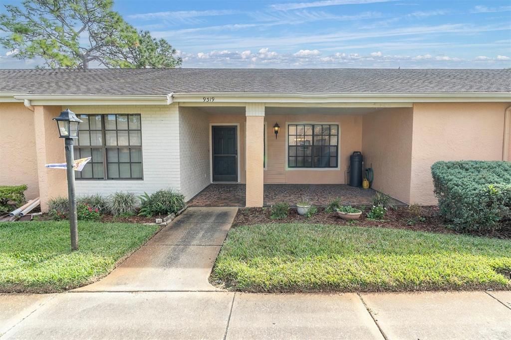 Recently Sold: $194,900 (2 beds, 2 baths, 1174 Square Feet)