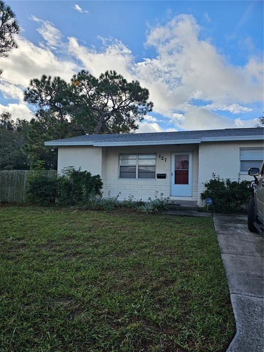 Recently Rented: $1,900 (2 beds, 1 baths, 1003 Square Feet)