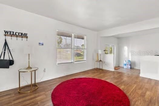 Active With Contract: $220,000 (3 beds, 1 baths, 1272 Square Feet)
