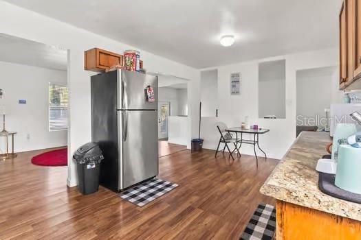 Active With Contract: $220,000 (3 beds, 1 baths, 1272 Square Feet)