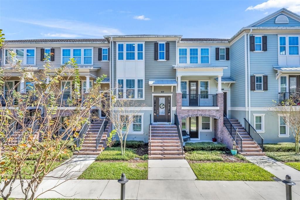 Recently Sold: $489,900 (3 beds, 3 baths, 1901 Square Feet)
