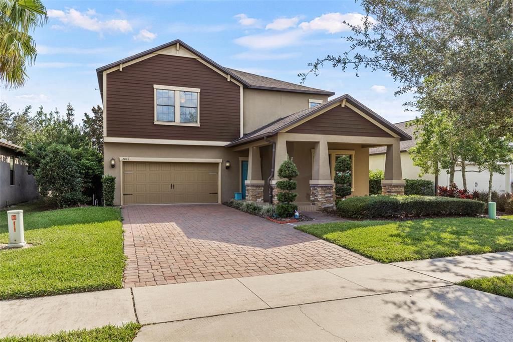 Active With Contract: $3,800 (5 beds, 3 baths, 3265 Square Feet)