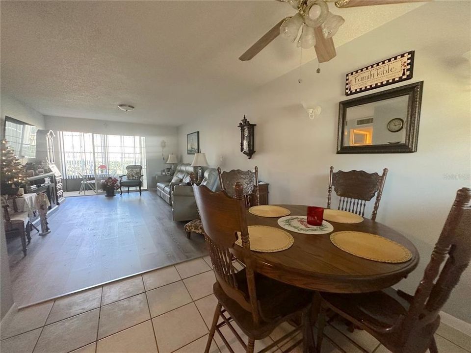 Active With Contract: $71,900 (1 beds, 1 baths, 672 Square Feet)