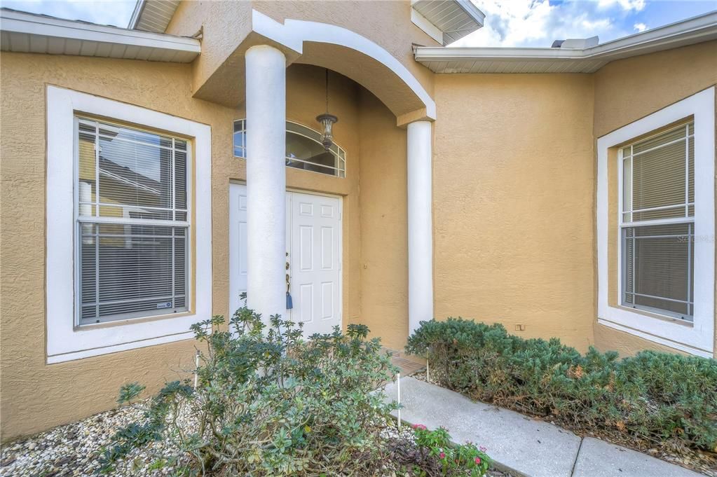 Active With Contract: $2,300 (3 beds, 2 baths, 2033 Square Feet)