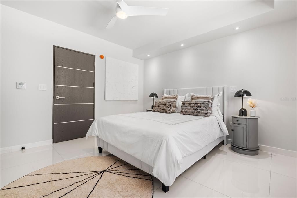 Active With Contract: $2,400,000 (4 beds, 4 baths, 3792.2 Square Feet)