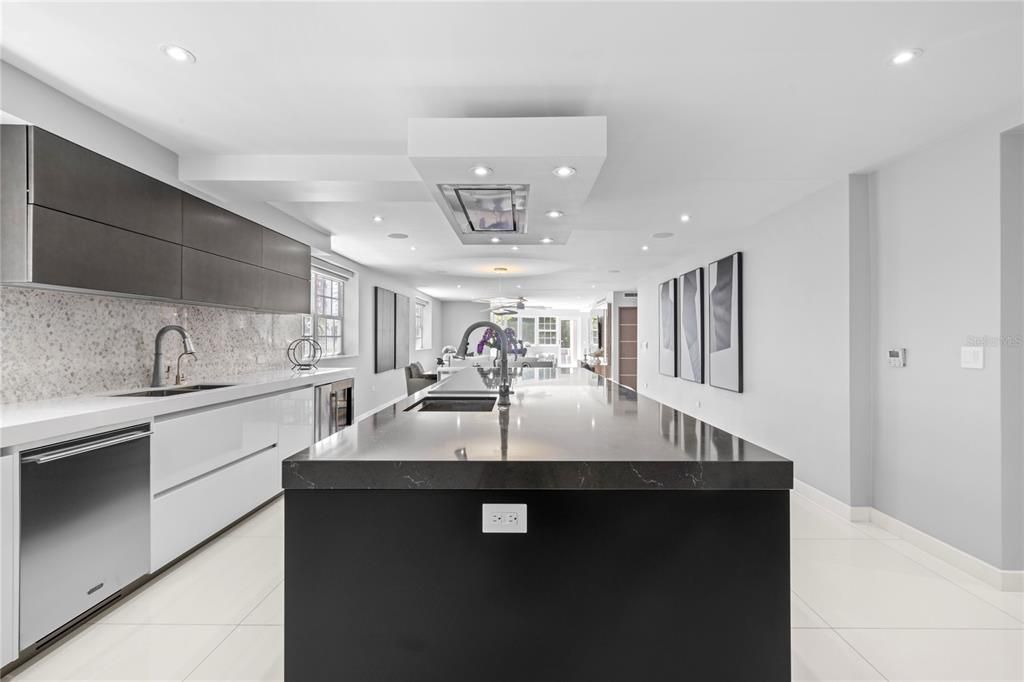 Active With Contract: $2,400,000 (4 beds, 4 baths, 3792.2 Square Feet)