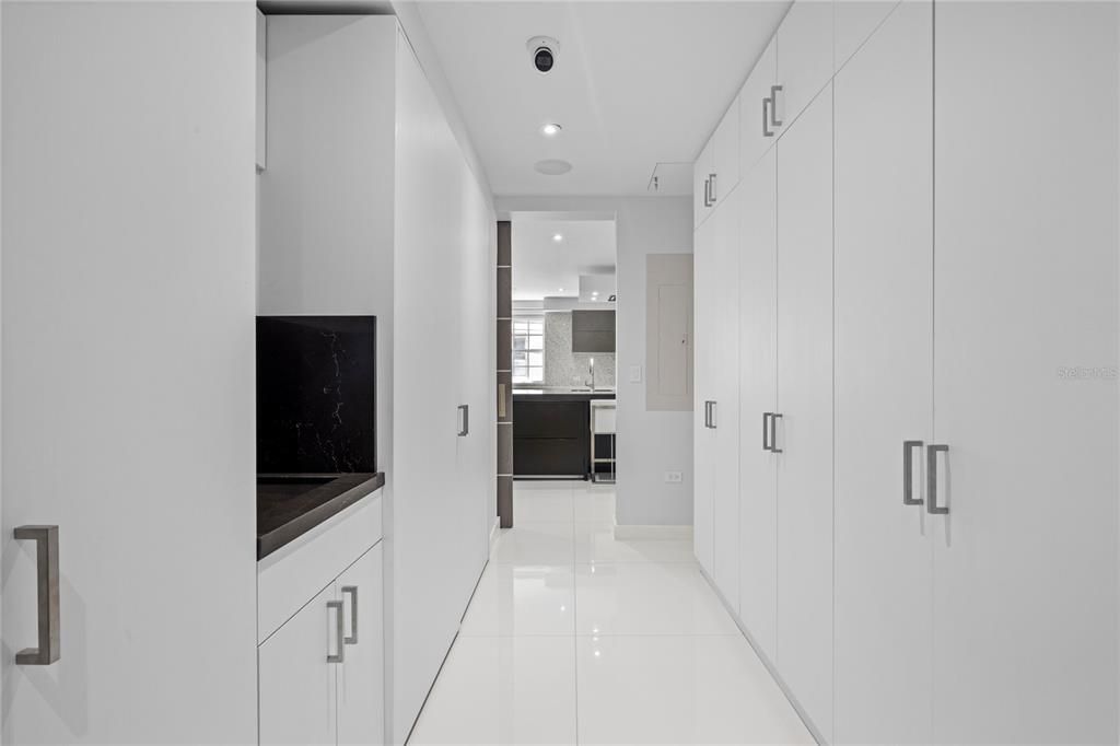 Active With Contract: $2,400,000 (4 beds, 4 baths, 3792.2 Square Feet)