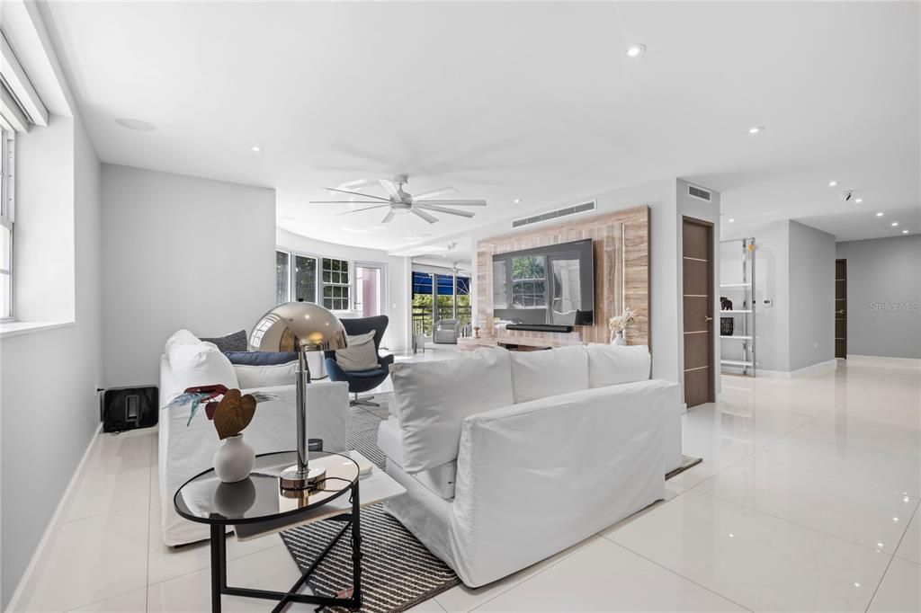 Active With Contract: $2,400,000 (4 beds, 4 baths, 3792.2 Square Feet)