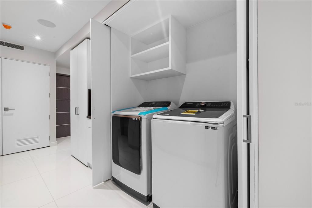 Active With Contract: $2,400,000 (4 beds, 4 baths, 3792.2 Square Feet)