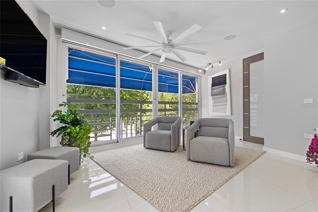 Active With Contract: $2,400,000 (4 beds, 4 baths, 3792.2 Square Feet)