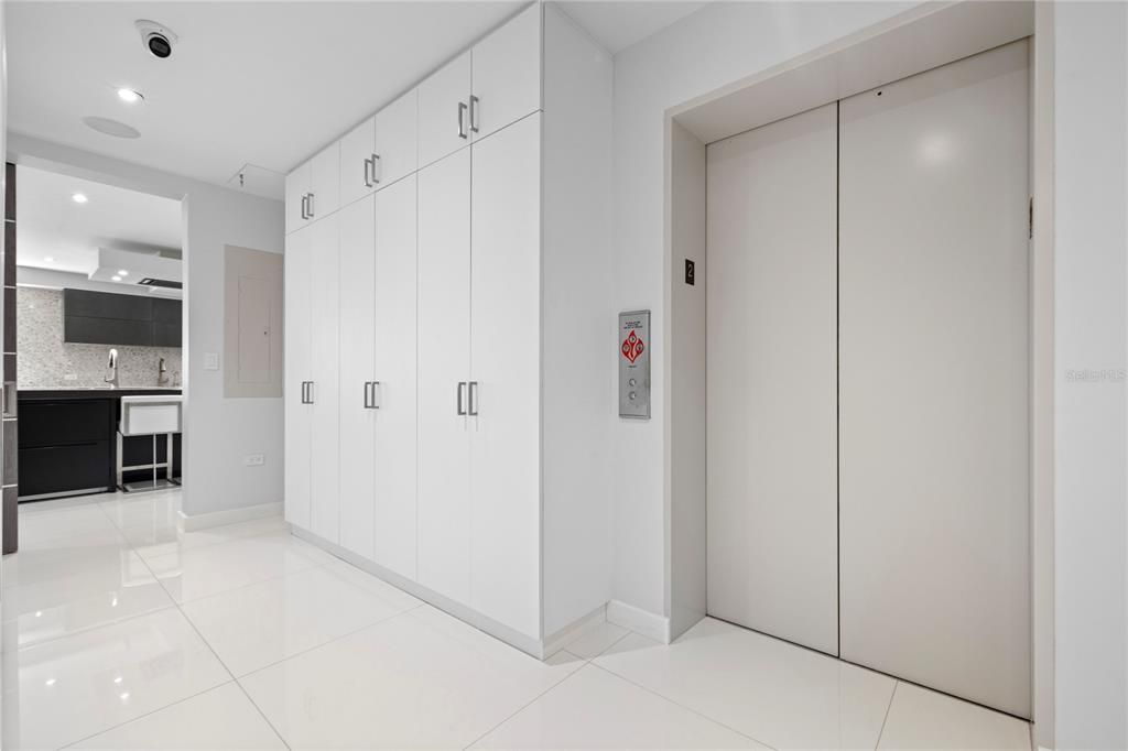 Active With Contract: $2,400,000 (4 beds, 4 baths, 3792.2 Square Feet)