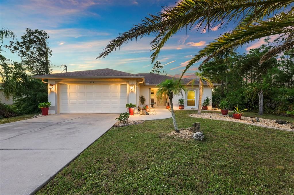 Недавно продано: $375,000 (3 спален, 2 ванн, 1242 Квадратных фут)