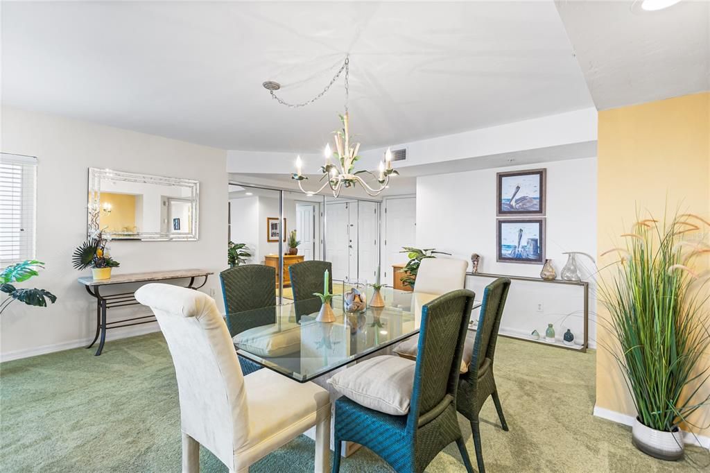 Recently Sold: $749,900 (2 beds, 2 baths, 1669 Square Feet)