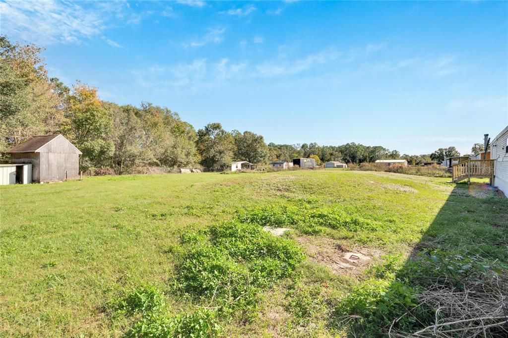 Active With Contract: $227,900 (3 beds, 2 baths, 1216 Square Feet)