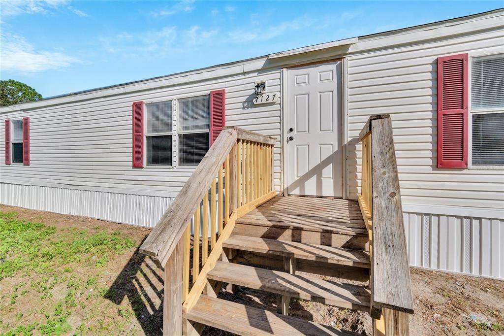 For Sale: $228,900 (3 beds, 2 baths, 1216 Square Feet)