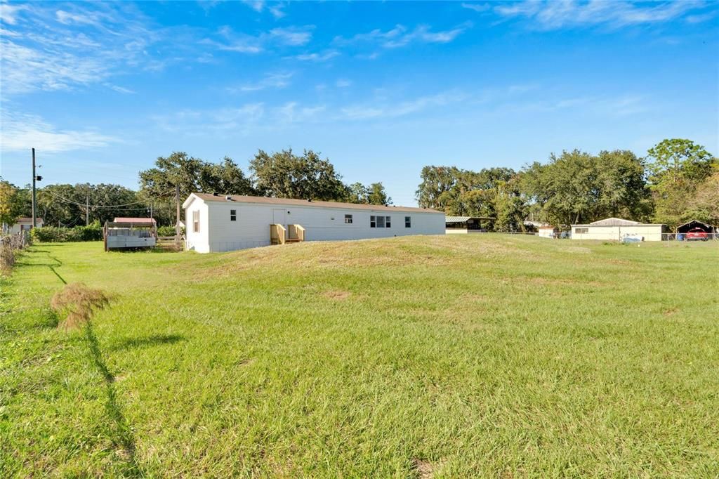 Active With Contract: $227,900 (3 beds, 2 baths, 1216 Square Feet)