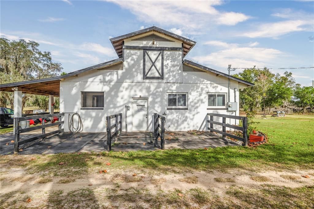 Recently Sold: $1,200,000 (3 beds, 2 baths, 2298 Square Feet)