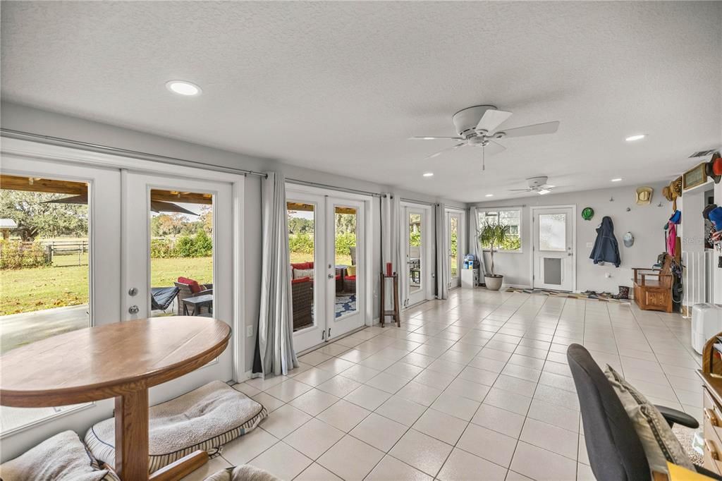 Recently Sold: $1,200,000 (3 beds, 2 baths, 2298 Square Feet)