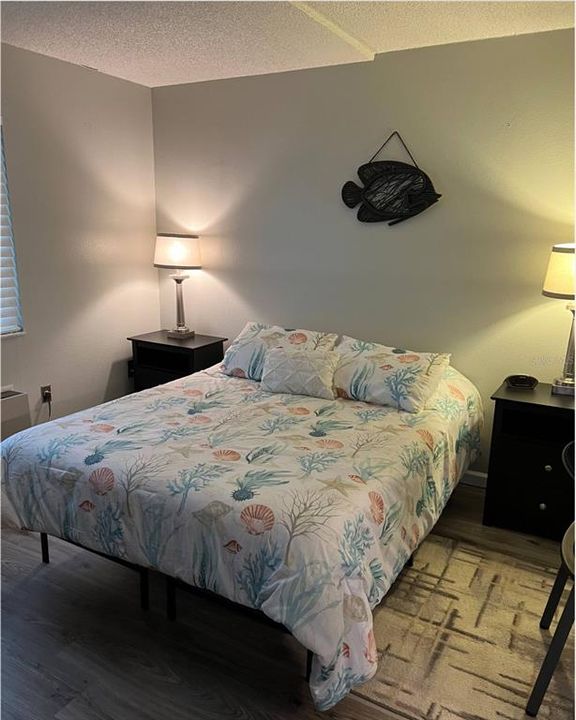 For Rent: $3,000 (2 beds, 2 baths, 950 Square Feet)