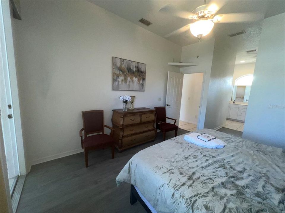 For Rent: $4,800 (3 beds, 2 baths, 1836 Square Feet)