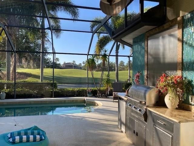 Outdoor Kitchen